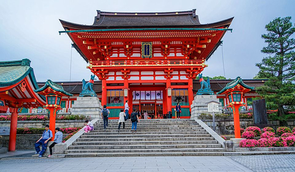 fushimiinaritaisha japan kyoto travel destination