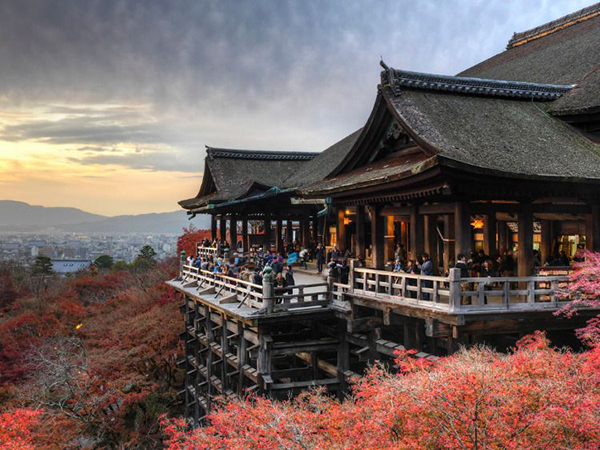 kiyomizudera tample japan destination