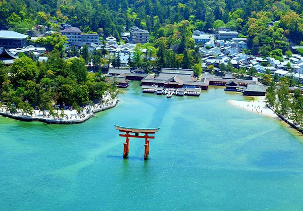 miyajima island japan travel destination