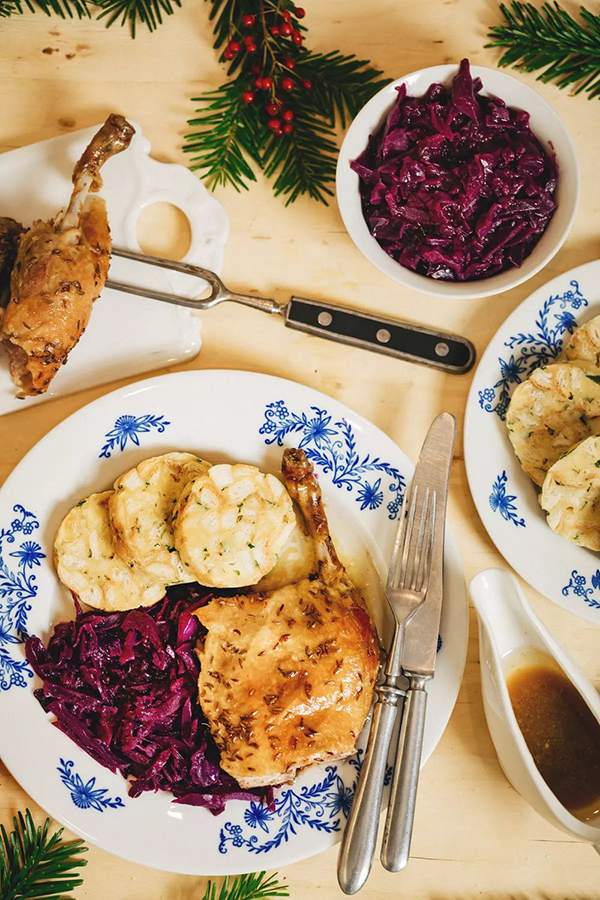 PecenaKachna czechcuisine